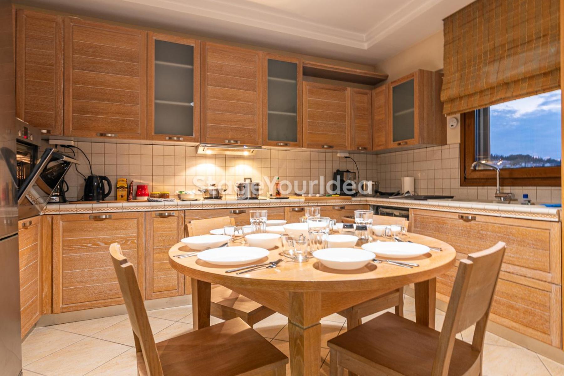 Luxury Appartment, Only 7 Minutes From Thessaloniki Airport And 15 Minutes From City Center ,For 8-23 People Also For Gatherings And Parties Neon Rysion Eksteriør billede